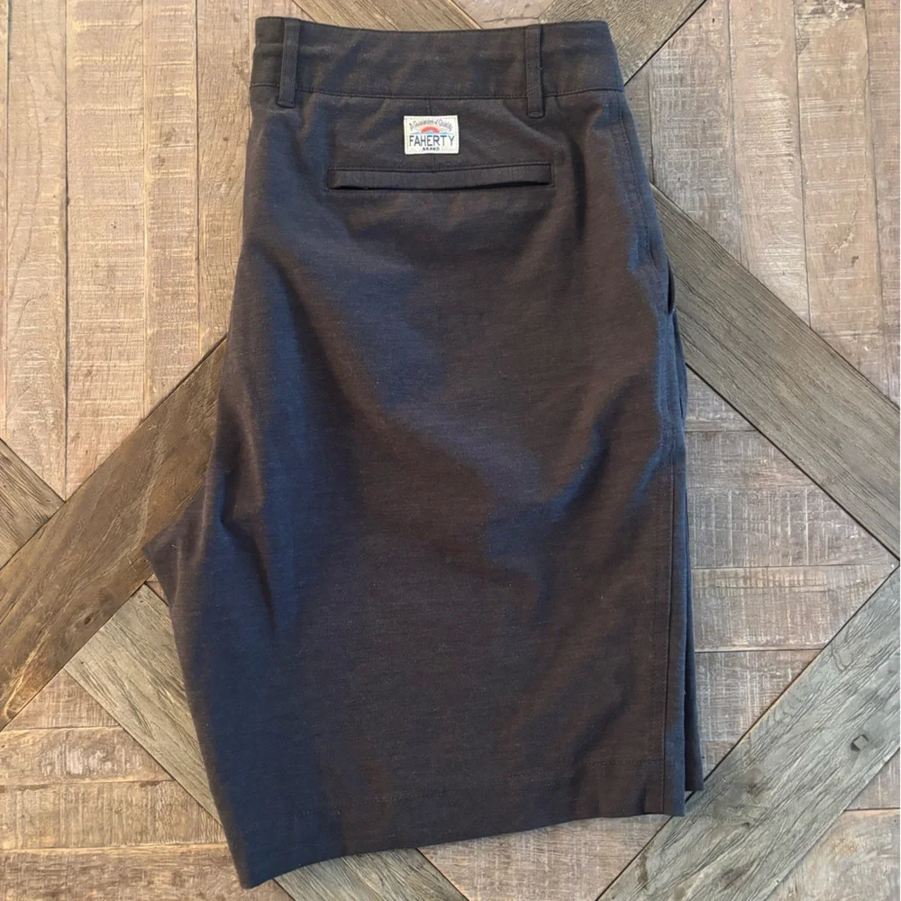 Faherty Men's Flat Front Shorts in Dark Brown
